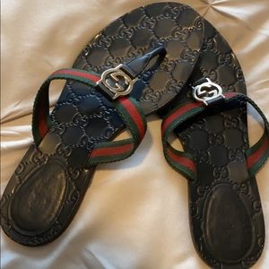 All black gucci flops size 39+